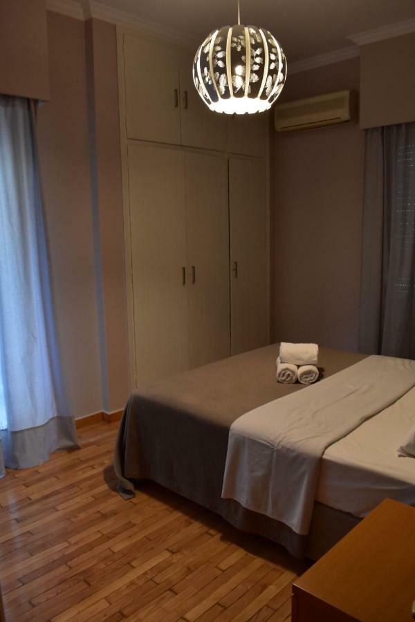Chic Central Apartment In Evangelismos Metro Station Athen Eksteriør billede