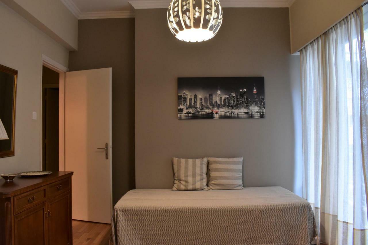 Chic Central Apartment In Evangelismos Metro Station Athen Eksteriør billede