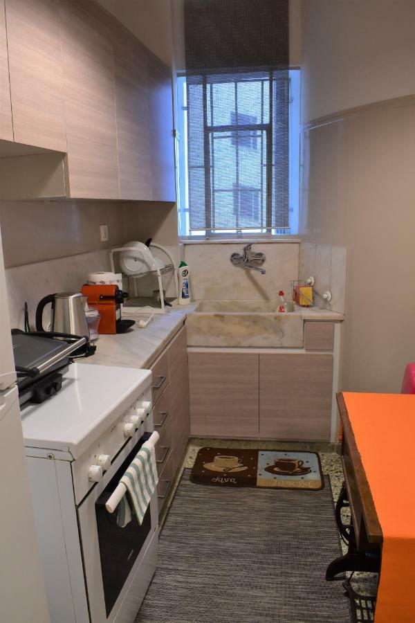 Chic Central Apartment In Evangelismos Metro Station Athen Eksteriør billede